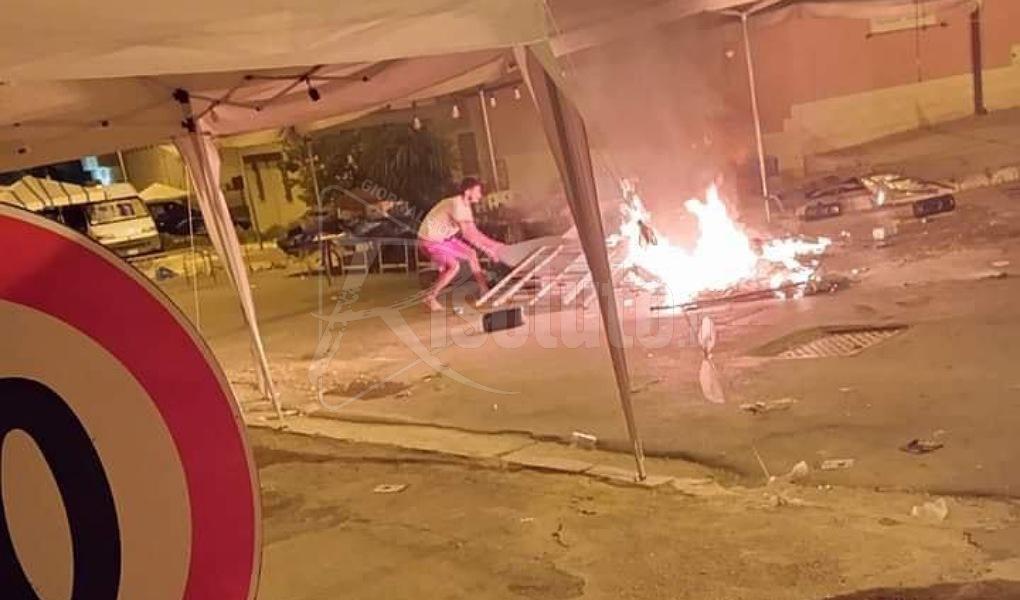 Fiamme tra gli stand della fiera di Santa Margherita