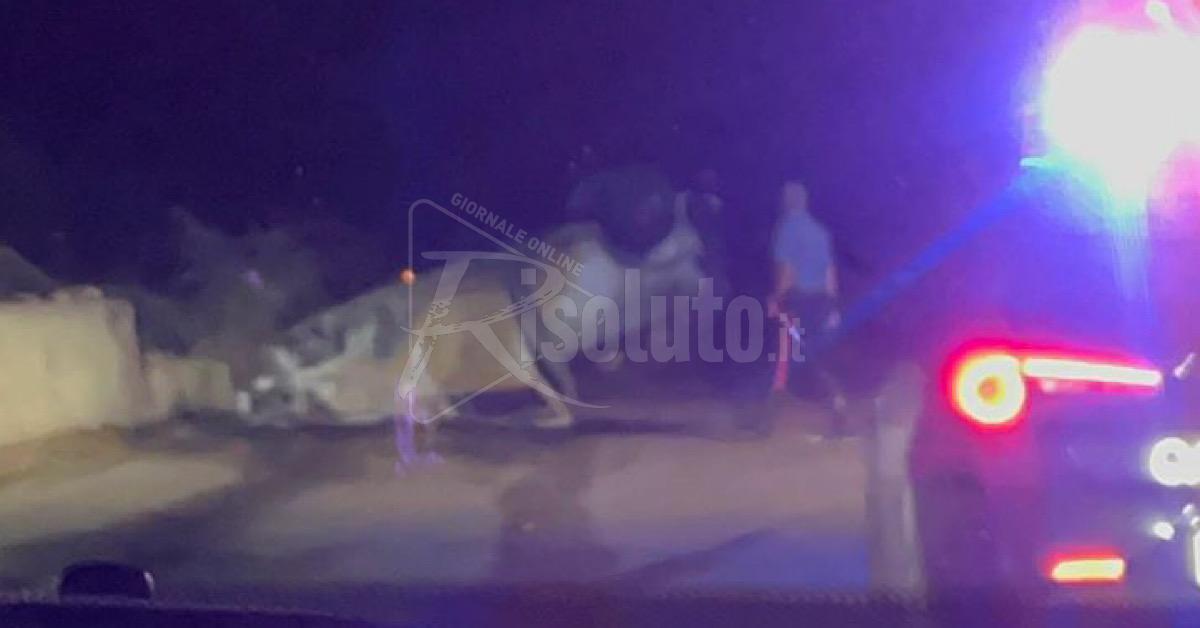 Auto si ribalta e va a fuoco sulla statale 115 a Ribera, illeso il conducente