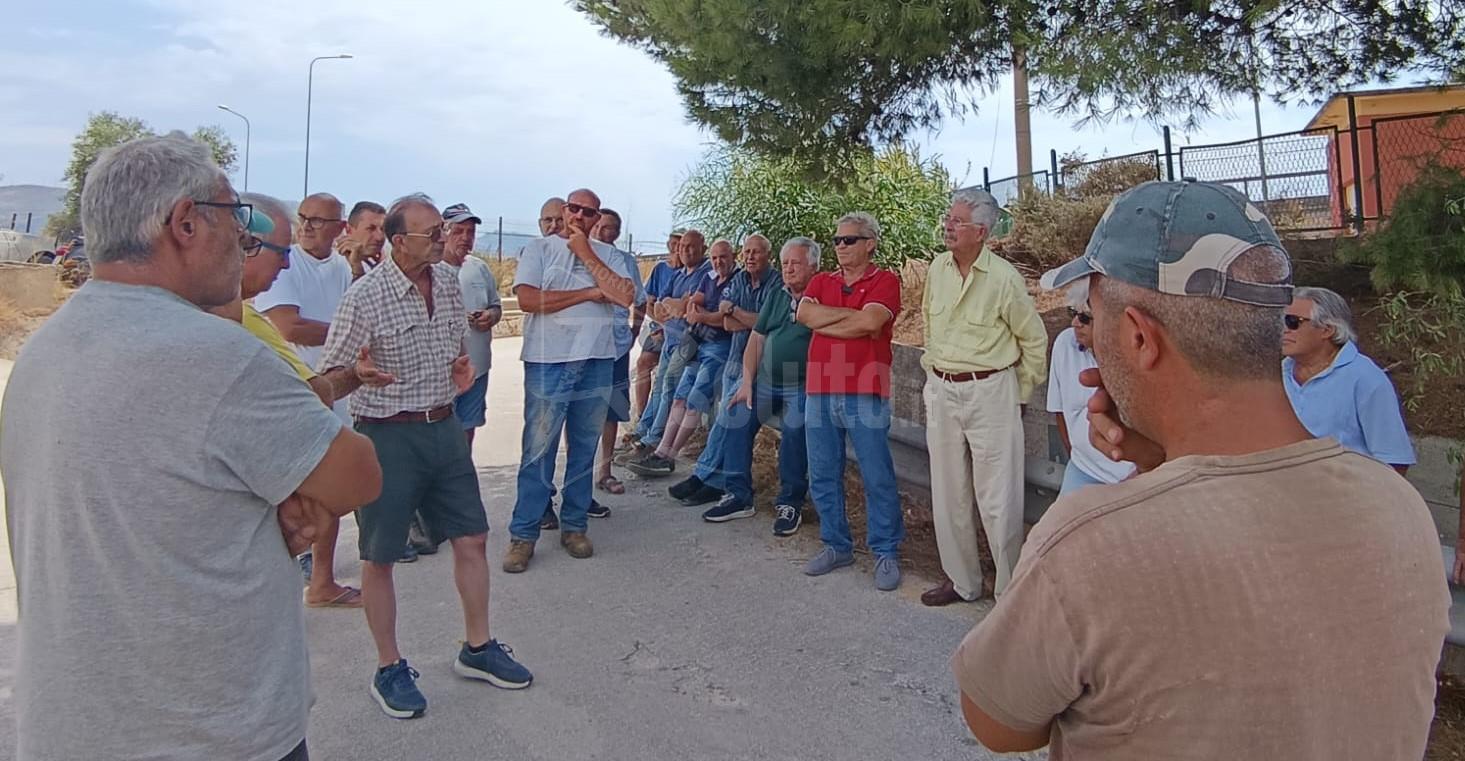 Acqua per l'irrigazione a Sciacca dirottata nel Trapanese, insorgono gli agricoltori