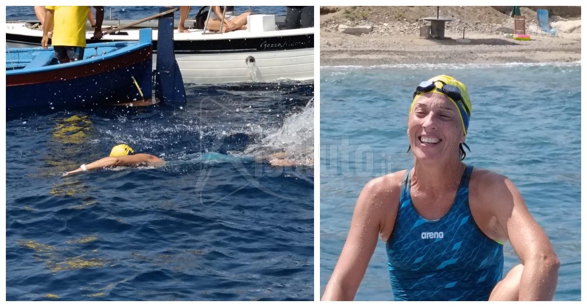 Tiziana Masullo di Sciacca attraversa a nuoto lo stretto di Messina
