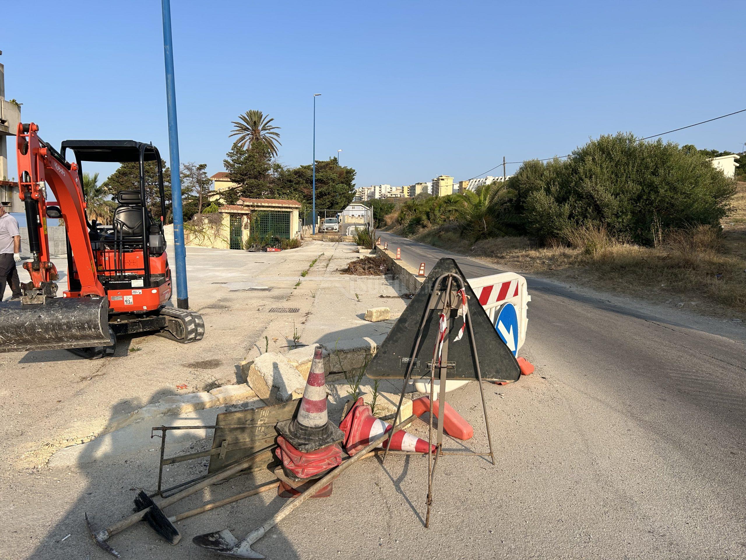 Doppio senso di circolazione in via Lido a Sciacca, nel tratto franato nel 2021