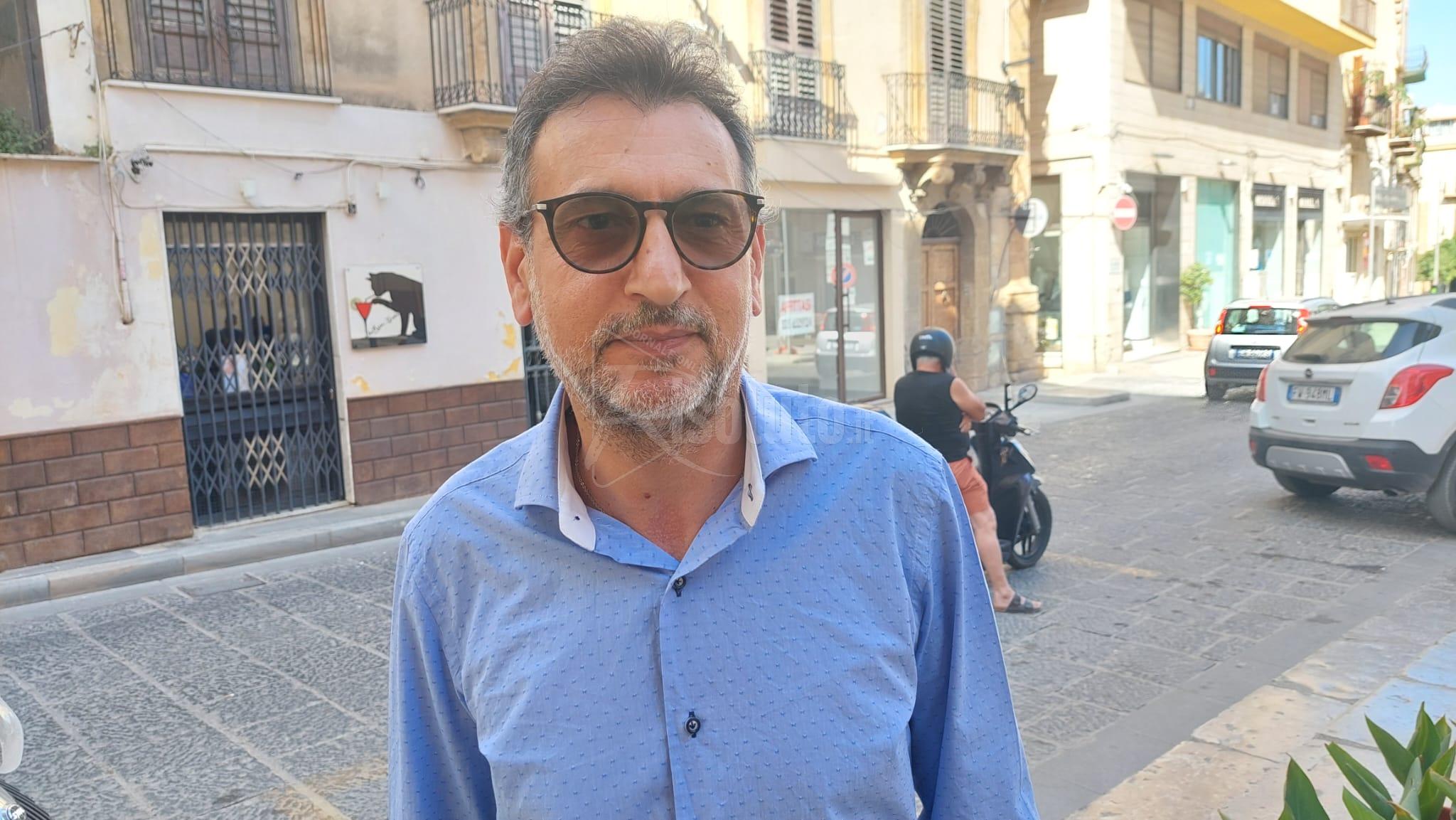 Saldi e Ztl a Sciacca, Caruana: "Fiduciosi per le vendite, alcune attività soffrono con il traffico chiuso" (Video)
