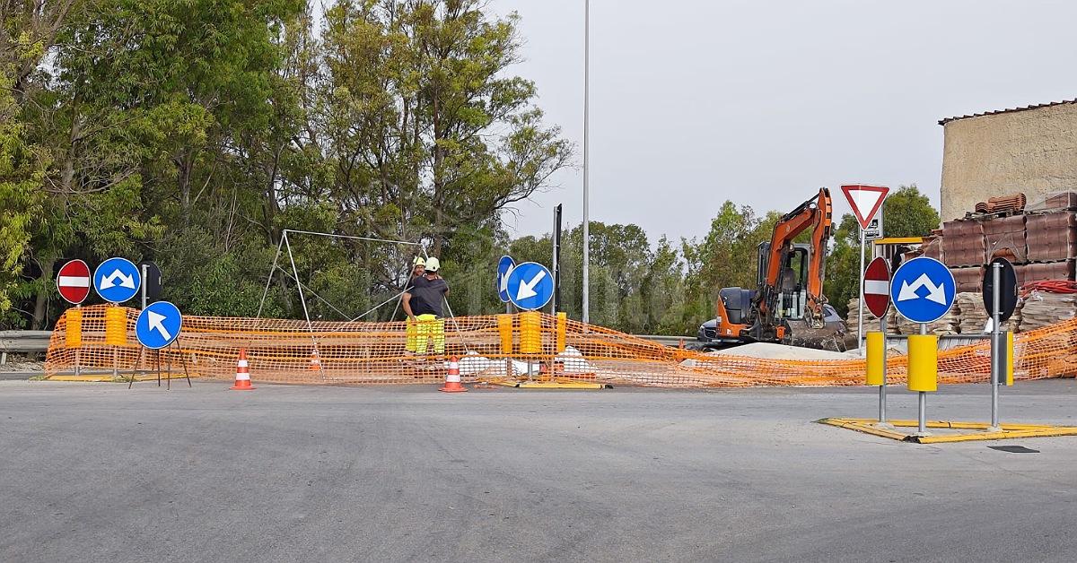 Corto circuito e urgenti lavori Enel in via Pompei, rallentamenti alla viabilità