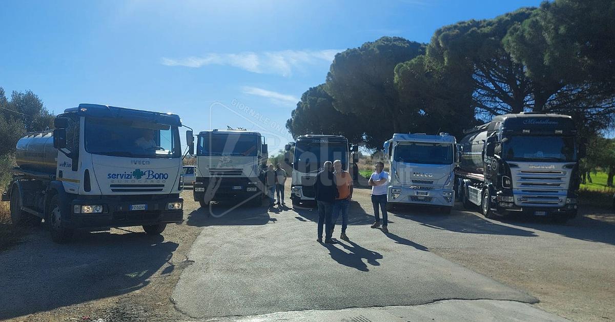 Secondo giorno con autobotti private ferme a Sciacca e manca l'acqua a Ribera