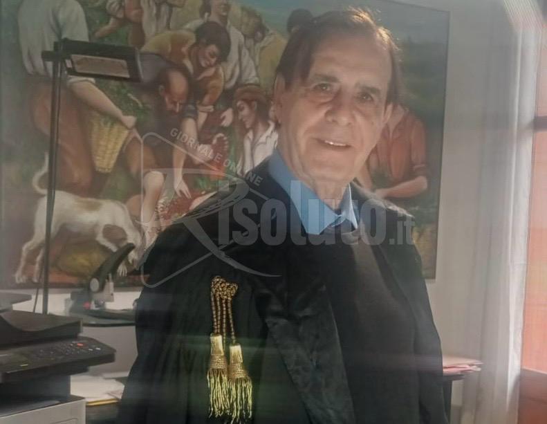 Menfitana disconosce il padre e per lo Stato civile risulta inesistente (Video)