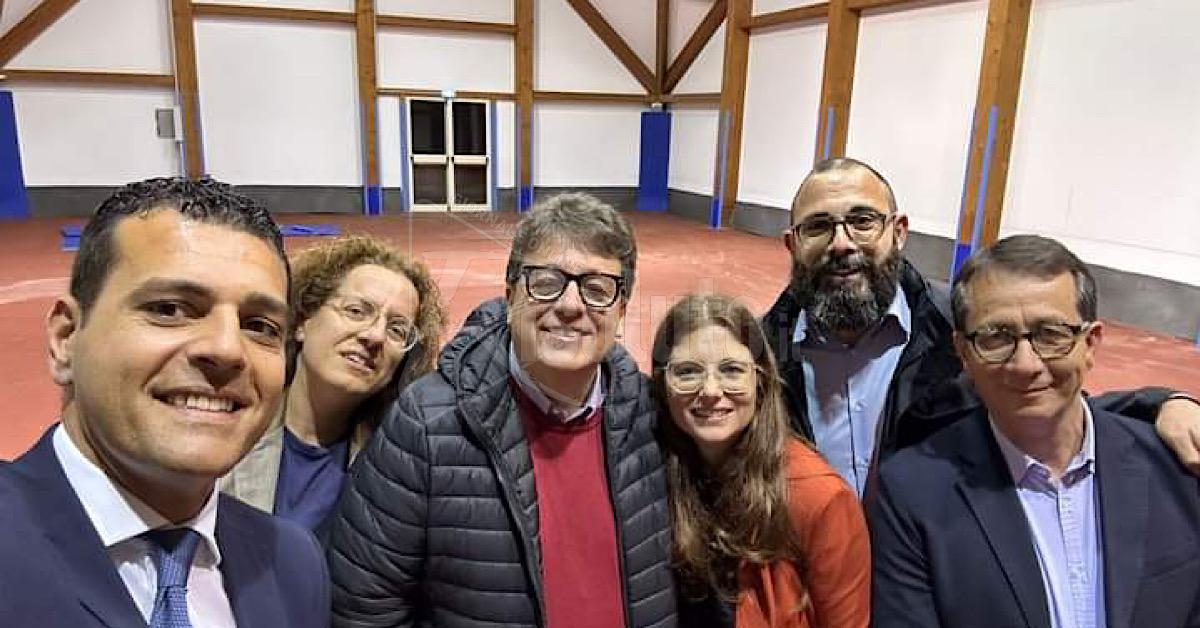 La giunta Clemente consegna a Menfi la tensostruttura del plesso “Cacioppo”