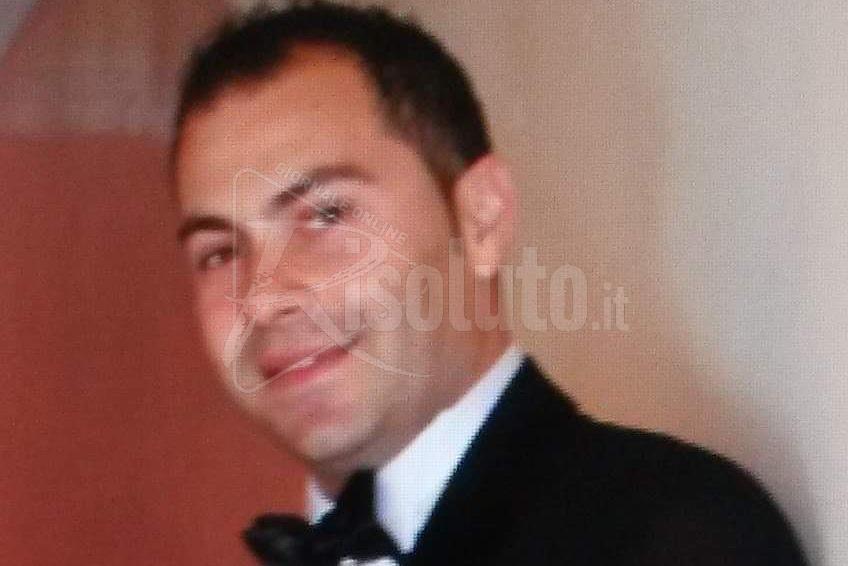 Gli alunni e i colleghi di Sciacca piangono il prof Carmelo Vella