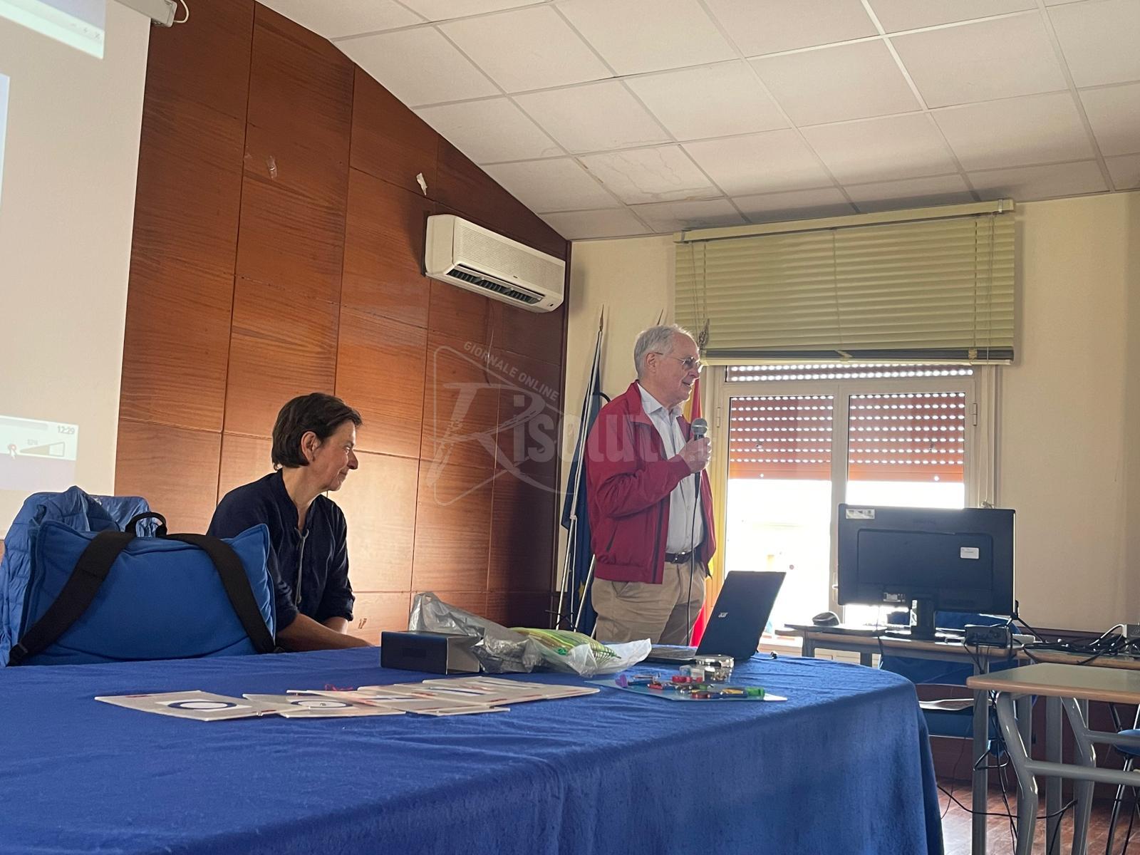 Lezione dell'astronoma Paola Verrucchi dell'università di Firenze oggi al Fazello di Sciacca
