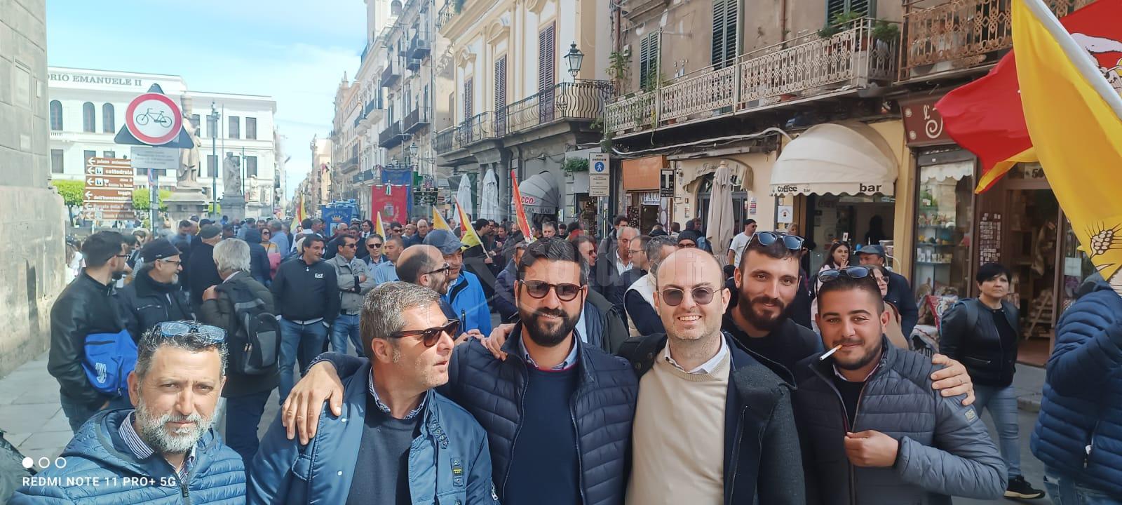 Grande protesta a Palermo degli agricoltori, presente anche il gruppo "Verso Menfi"