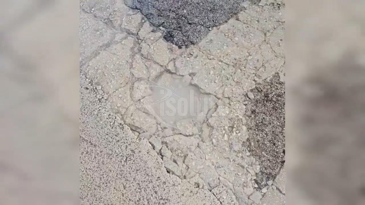 Grossa perdita idrica in via Salerno a Sciacca, residenti segnalano da mesi (Video)