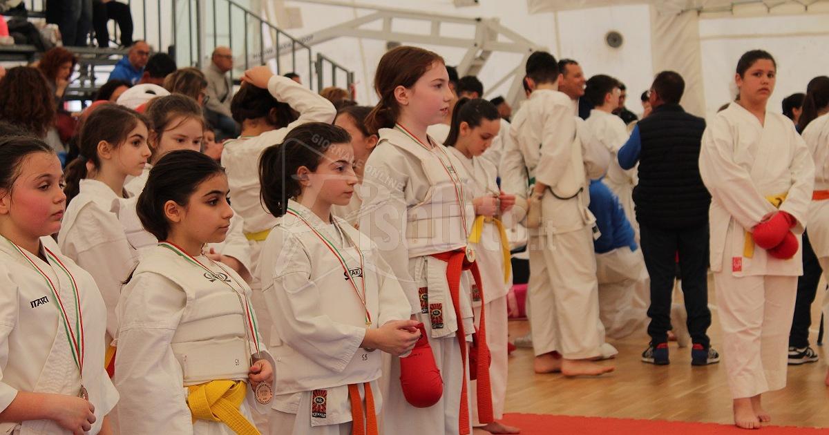Karate, sei primi posti per la Sakura al Campionato regionale Fesik