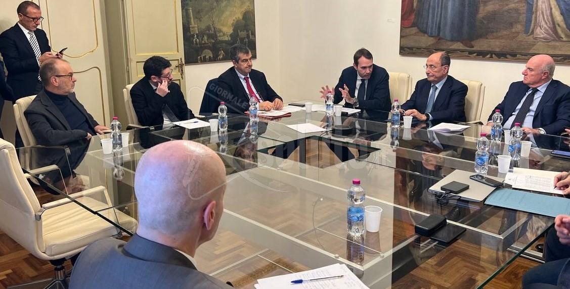 Siccità, Schifani insedia l'unità di crisi alla Regione