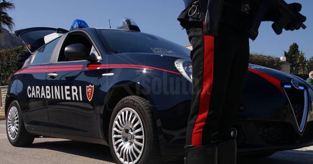 Bruciato un trattore nelle campagne di Caltabellotta, indagini in corso