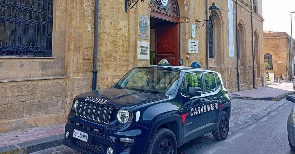Rissa ad Agrigento, arrestati 4 giovani per lesioni personali