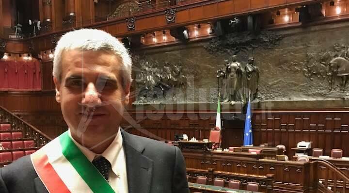 L'incendio in uno stabile a Santo Stefano Quisquina, Cacciatore: "Avviata raccolta fondi per le famiglie evacuate"