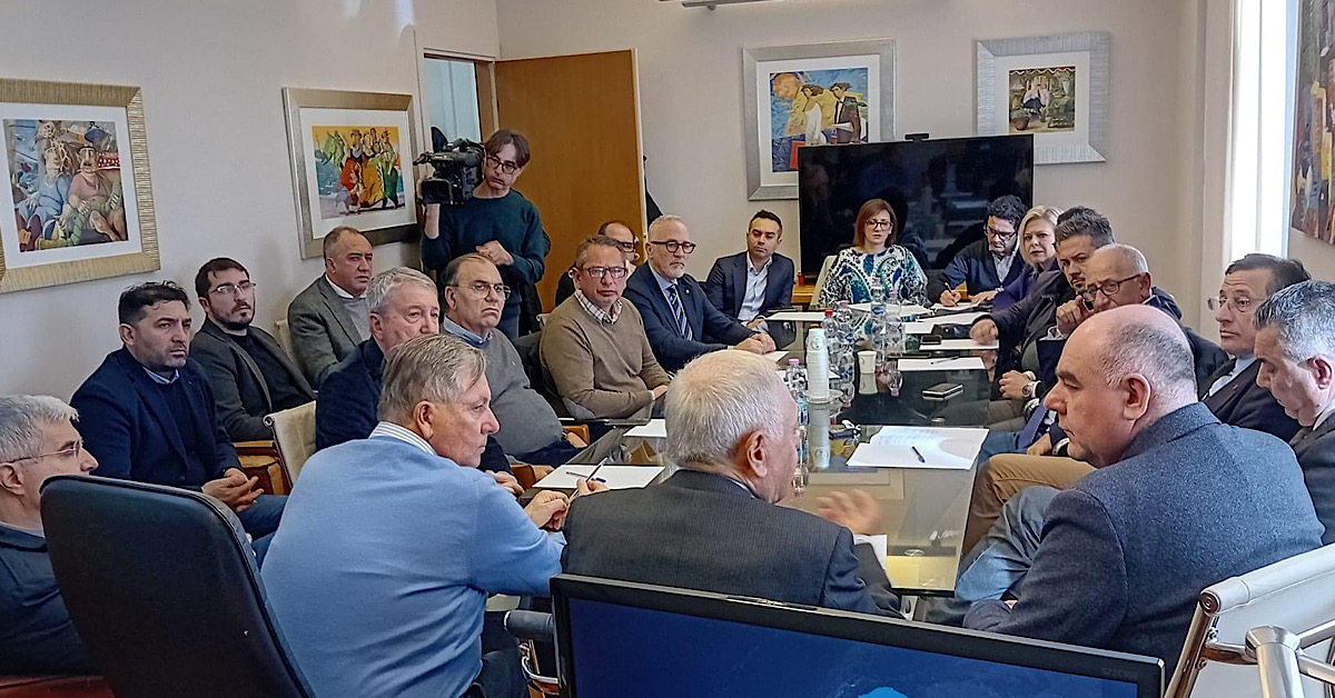 Le criticità di Aica, i sindaci incontrano l’assessore Di Mauro