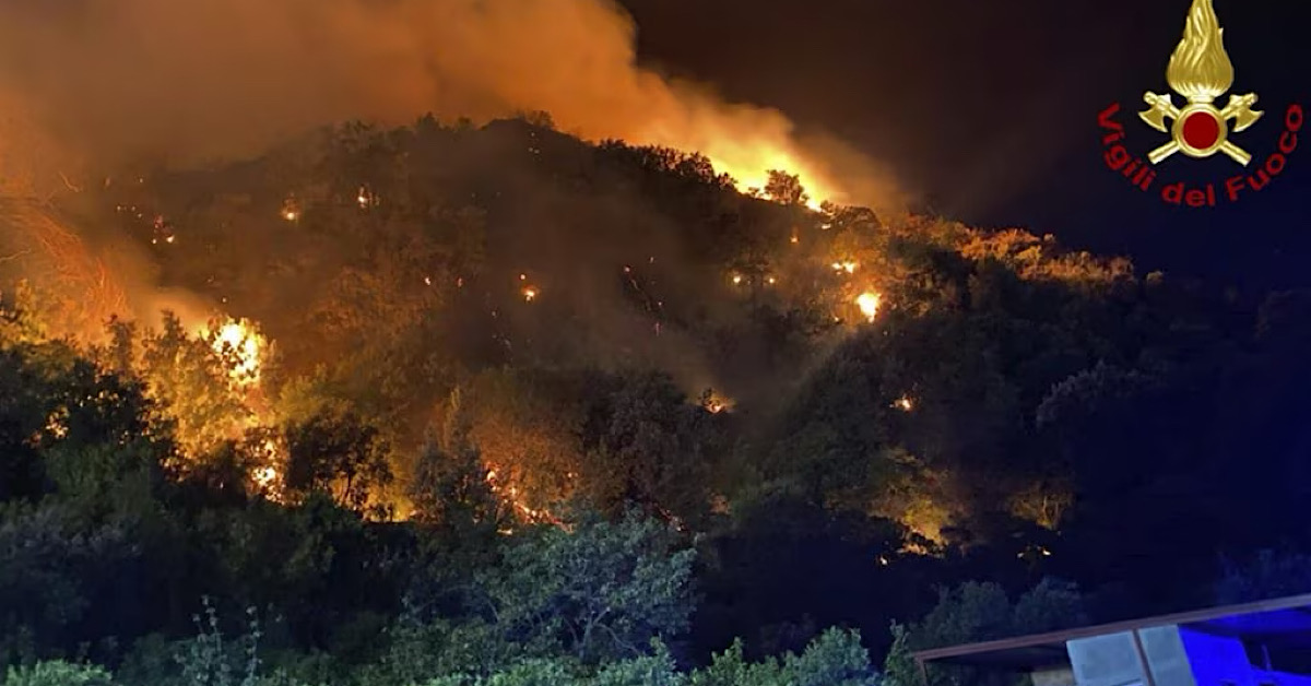 Emergenza incendi in Sicilia, Musumeci: “Pronti a rivedere l’istanza di stato d’emergenza rigettata”