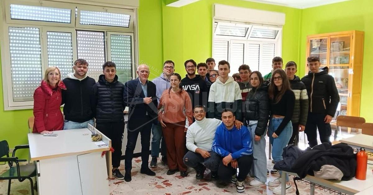 Lezione di Veterinaria all'istituto Amato Vetrano di Sciacca con Gino Raso