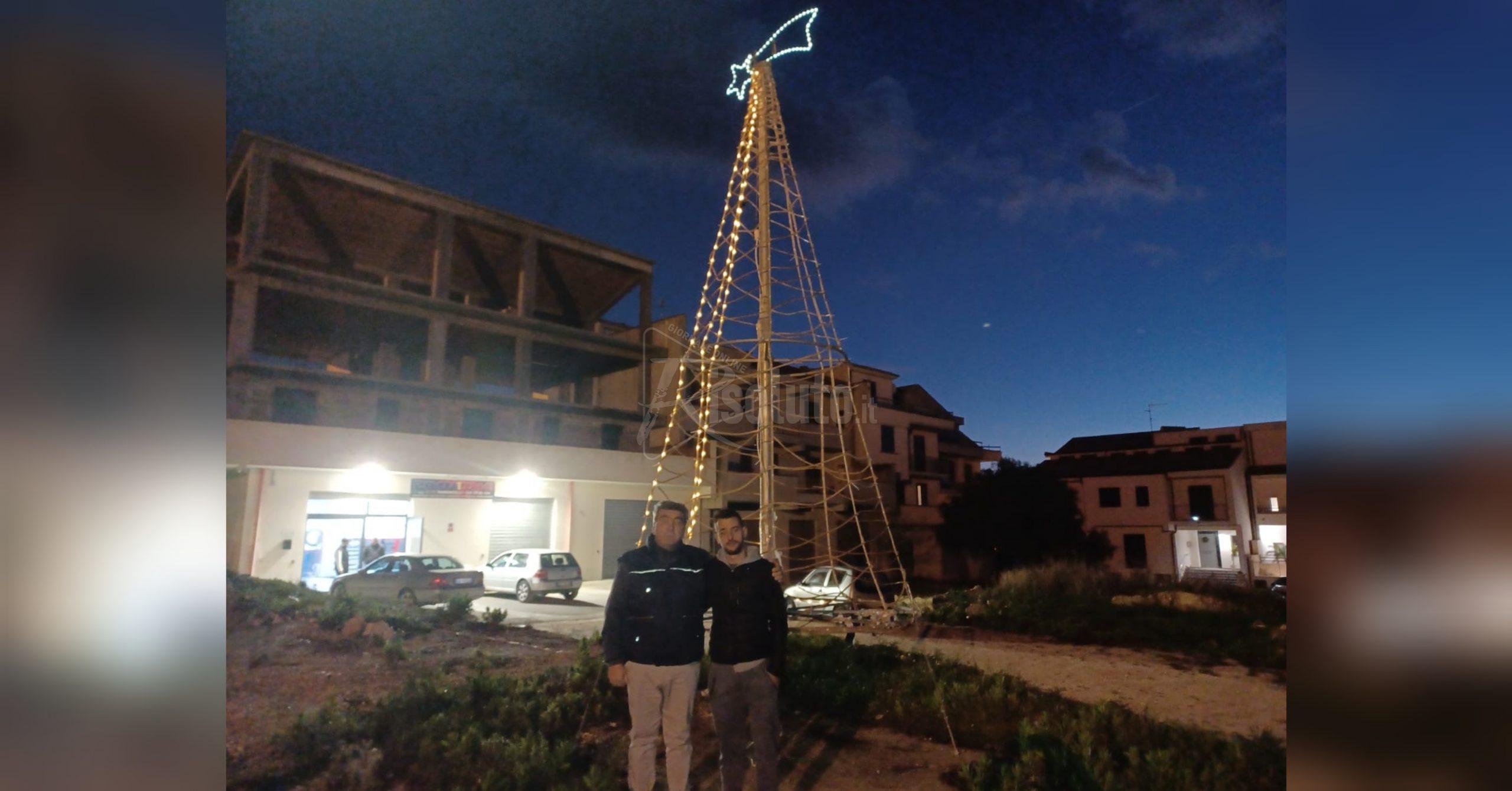Albero di Natale quartiere Pasotti