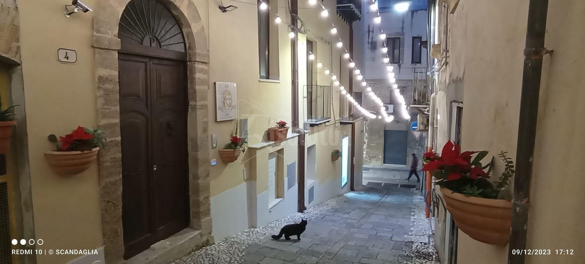 Via Tumolieri si veste a festa grazie ai residenti e proprietari di B&B