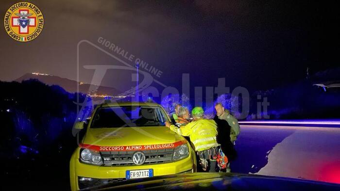 Escursionista tedesca resta bloccata sul Monte Cofano, soccorsa dall'Aeronautica e Alpini