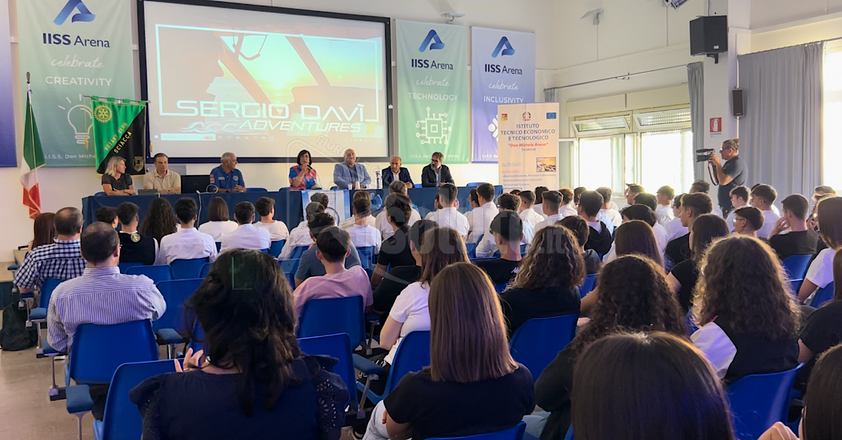 “Le avventure del navigatore Sergio Davì”, incontro a Sciacca (Video)
