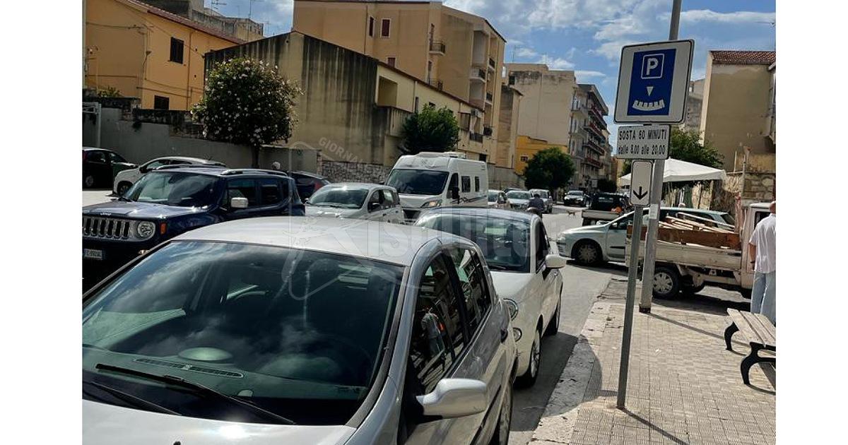 Salta la sosta a tempo determinato in una parte di via Cappuccini, decide l’assessore Gulotta