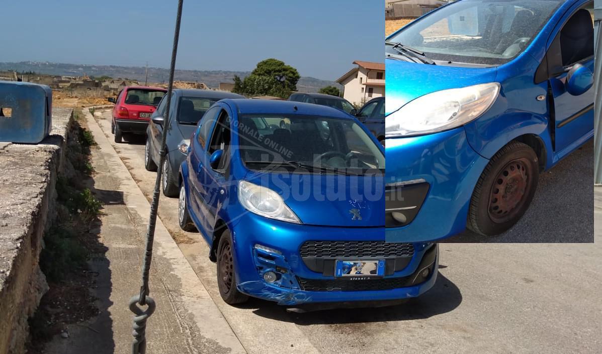 Pensionato di Santa Margherita va al tabacchi e gli rubano l'auto, la ritrova ma danneggiata.