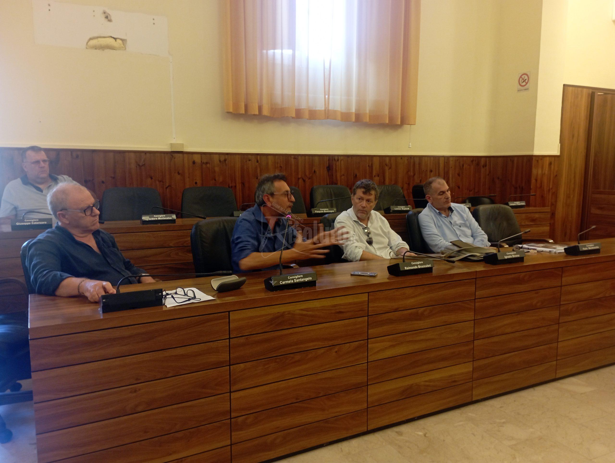 Parco commerciale a Sciacca tra polemiche e tanti consiglieri che disertano l’aula (Video)