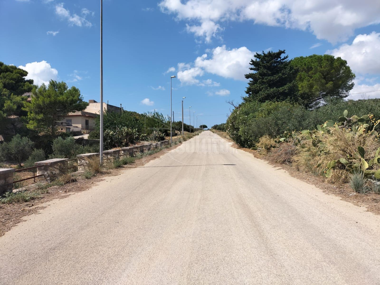 Rubati in contrada San Calogero a Sciacca quasi 3 chilometri di cavi della pubblica illuminazione
