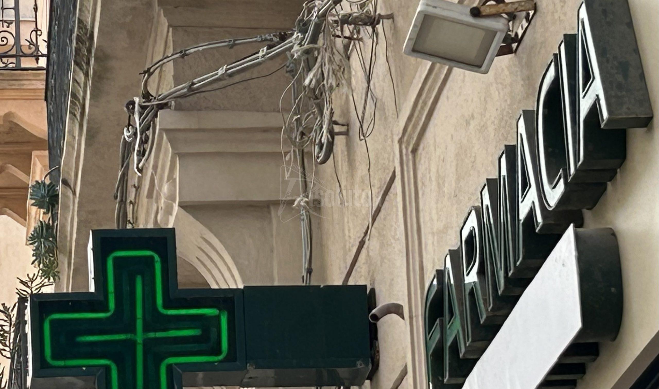 Prevenzione oncologica, kit gratuito in farmacia per lo screening del colon retto
