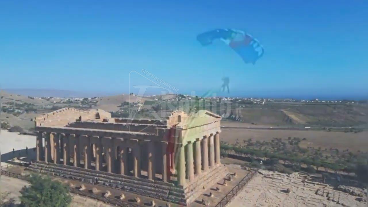 Atterraggio del Tricolore alla Valle dei Templi, iniziativa dei Carabinieri per Agrigento Capitale della Cultura (Video)