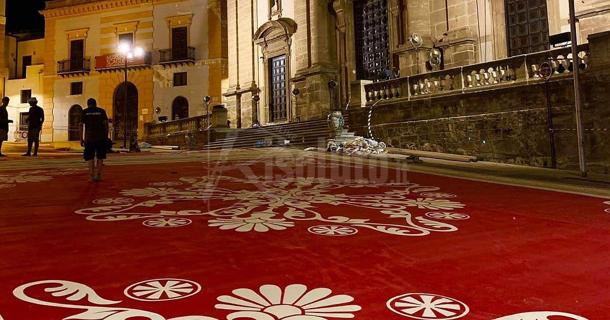 Il tappeto di Dolce e Gabbana per un matrimonio, la risposta del Comune di Sciacca