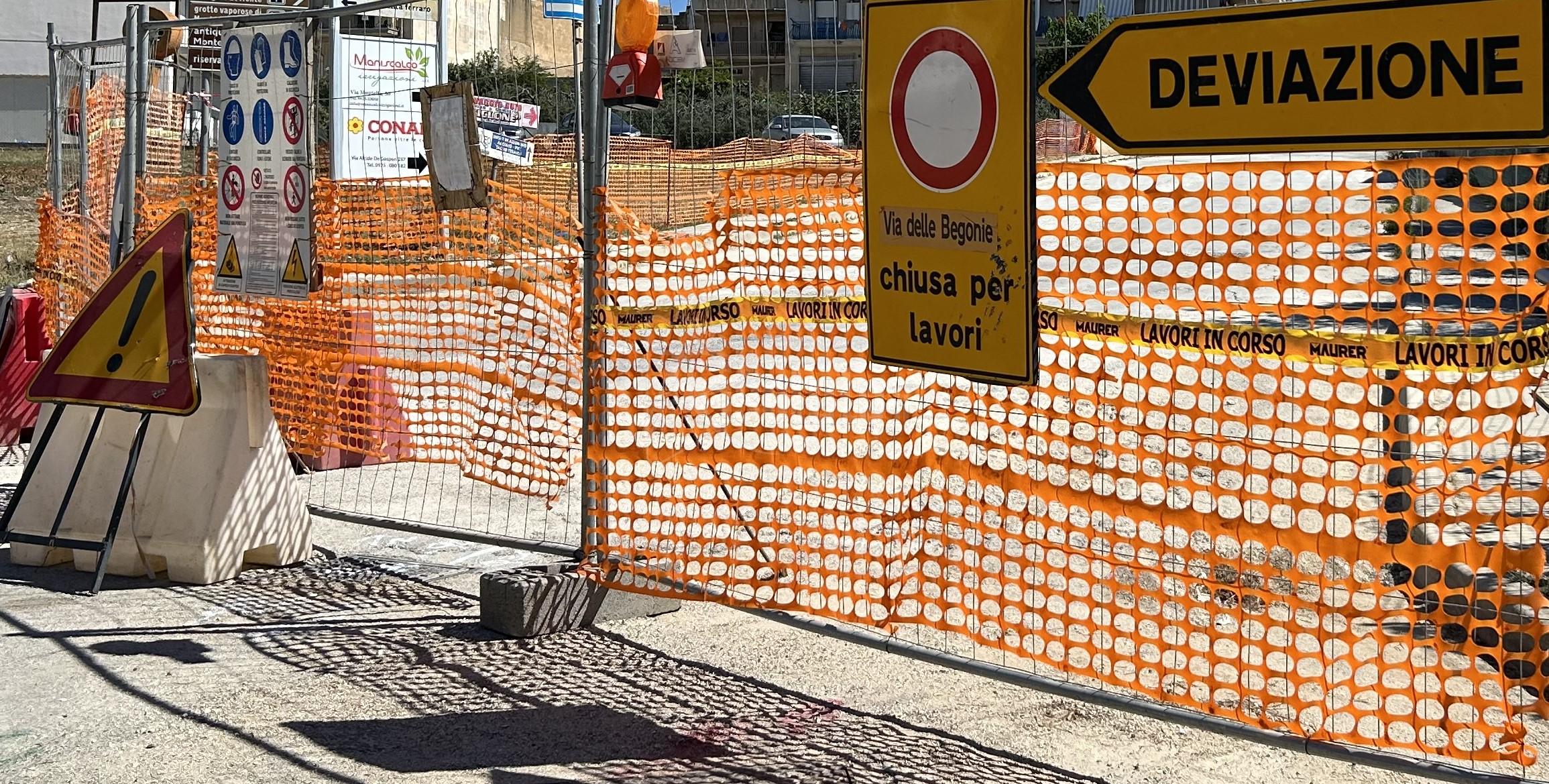 Il Pd di Sciacca stuzzica il centrodestra: "Se ne frega dei lavori come la rete fognante che rischiano di bloccarsi"