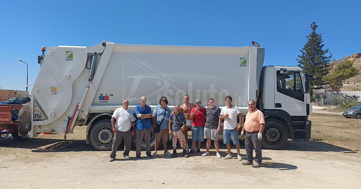 Menfi, dopo gli accampamenti ripulita in tempo record la spiaggia di Porto Palo 