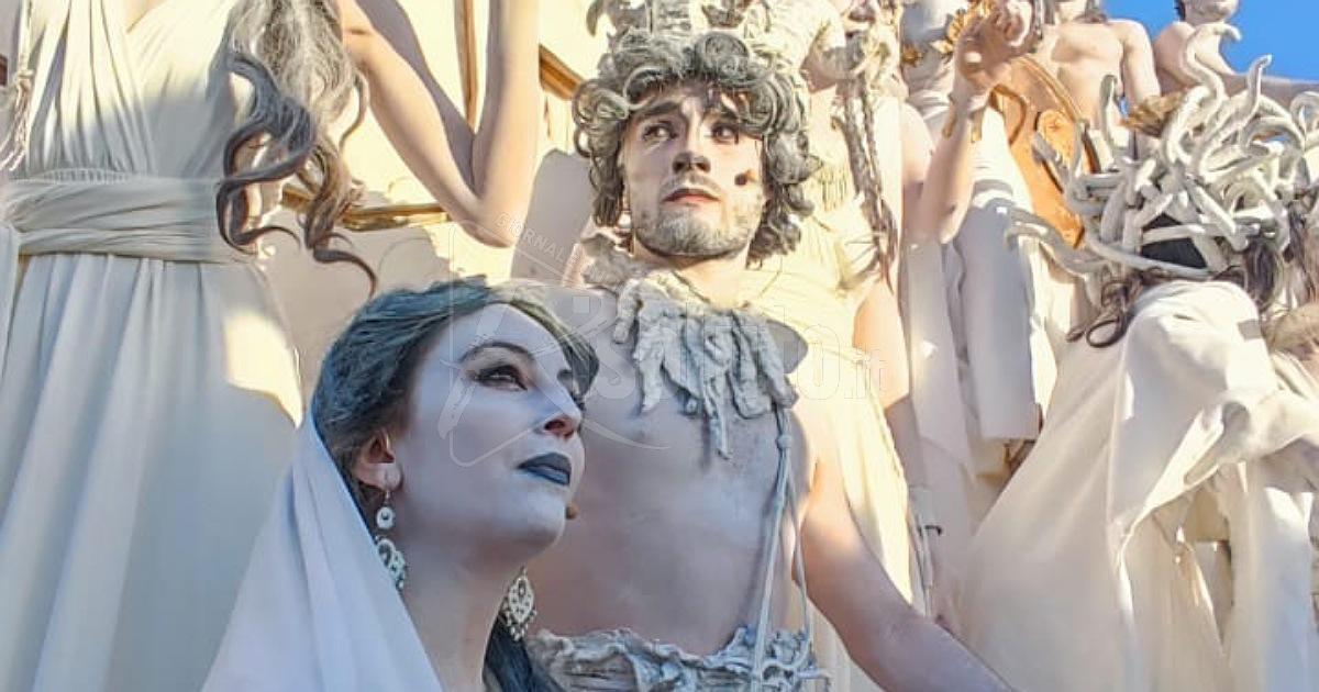 Mille spettatori all'alba di oggi ai Templi di Agrigento per l'opera teatrale di Marco Savatteri
