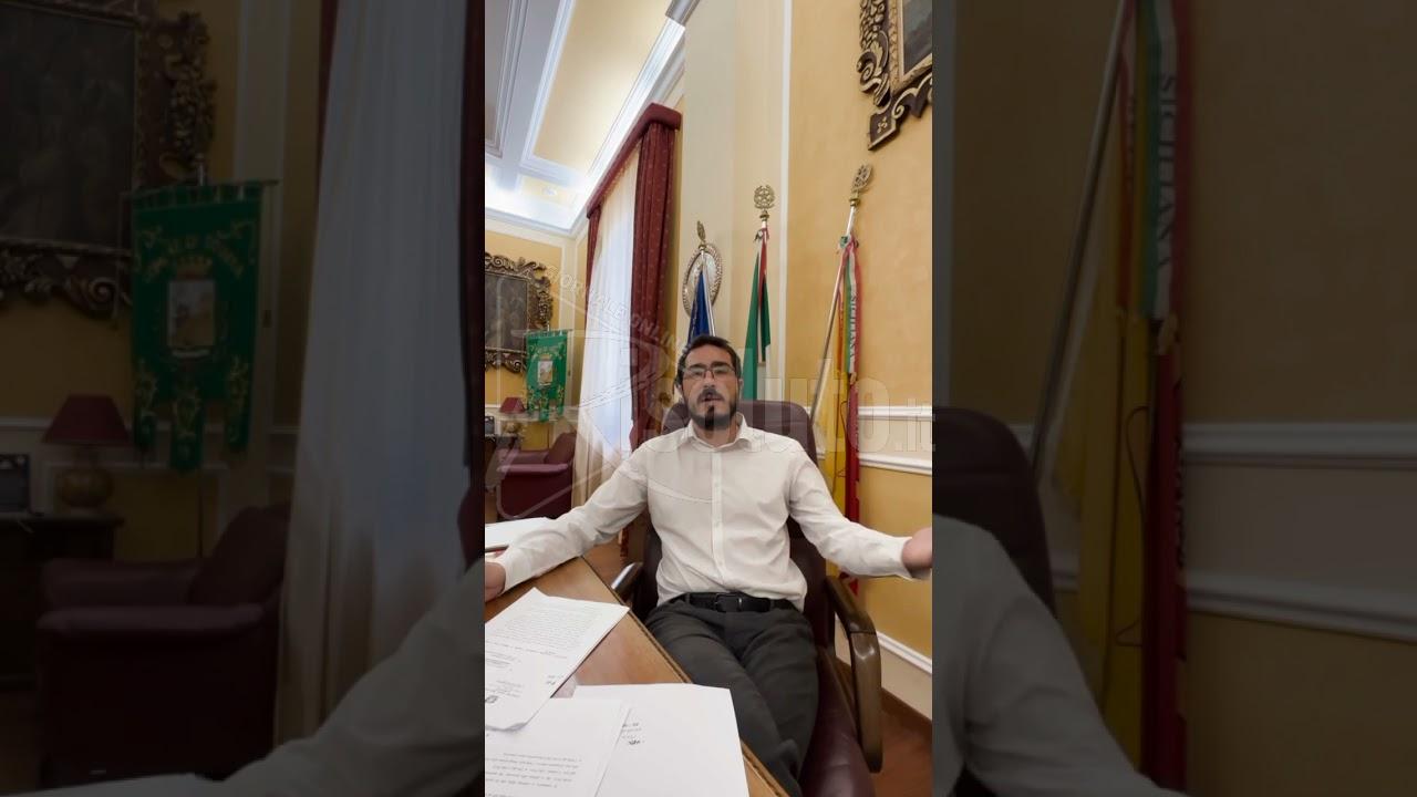 Lo spettacolo di Monte a Menfi, il sindaco replica: "Non e' colpa dell'amministrazione" (Video)