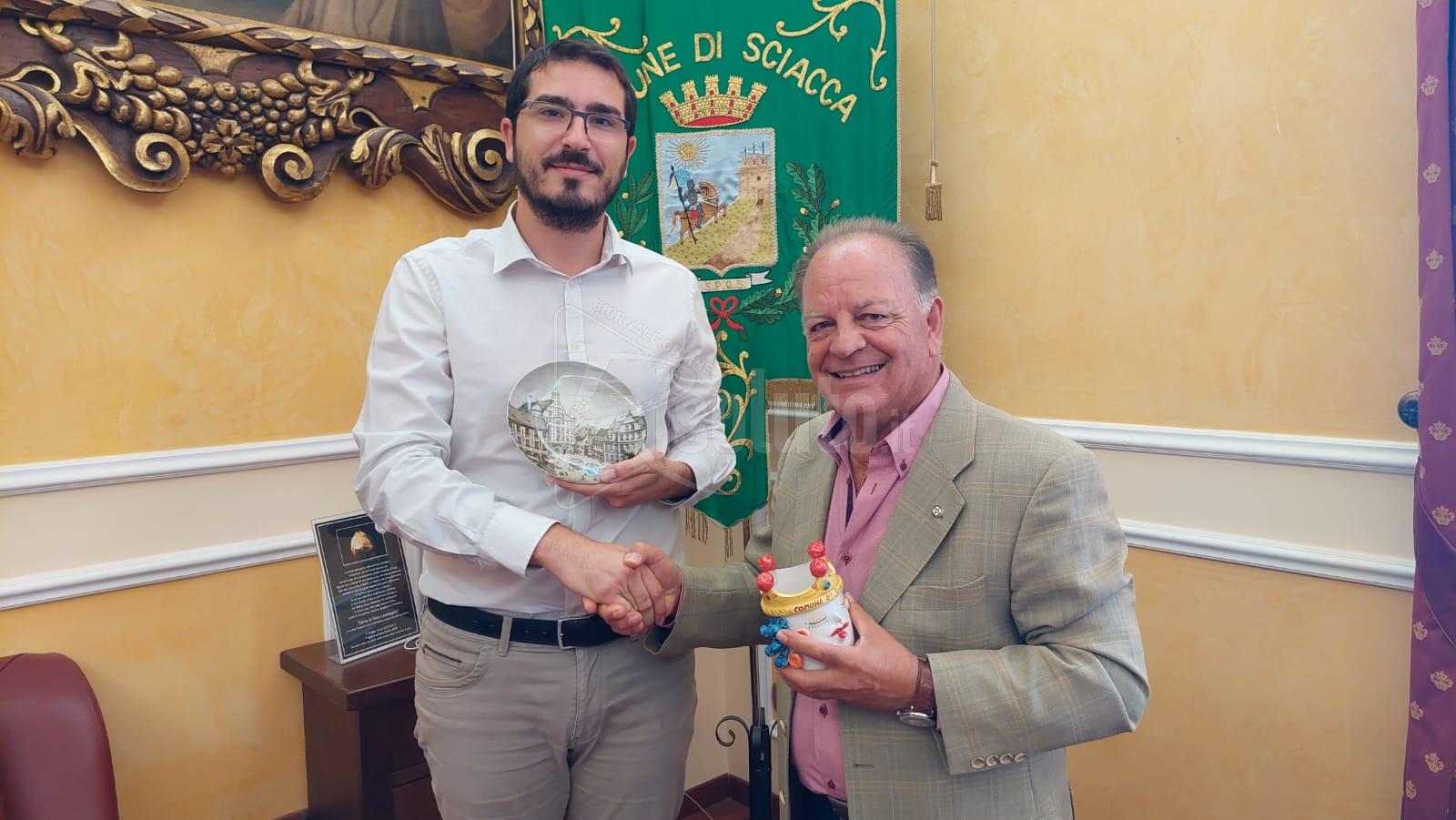 Visita di un saccense che da 57 anni vive a Memmigen in Germania al sindaco di Sciacca