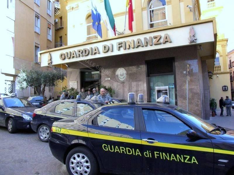 Quasi 6 tonnellate di cocaina sequestrate a Porto Empedocle e 5 persone arrestate