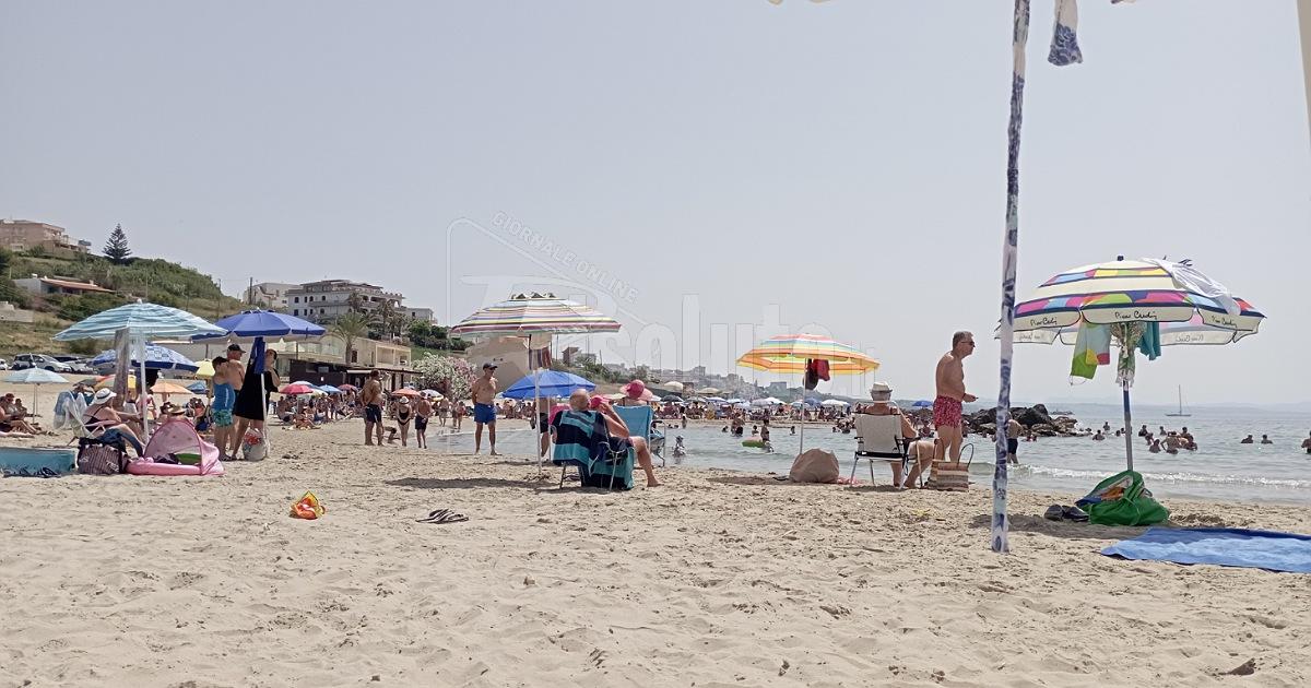 Gran caldo, spiagge prese d'assalto anche a Sciacca