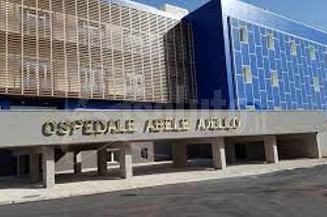 Cade dal secondo piano una bimba di 4 anni a Mazara del Vallo, e' grave