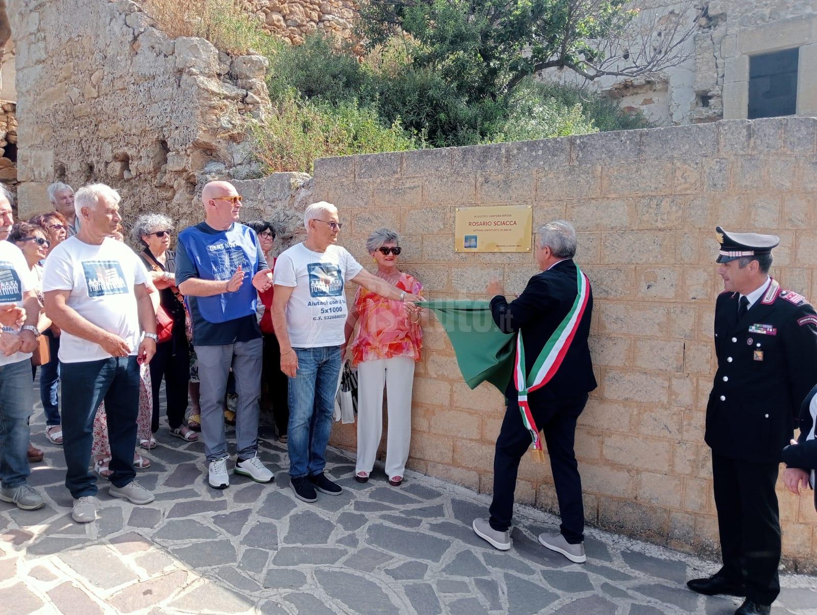 Scoperta la targa in memoria di Rosario Sciacca a Partanna