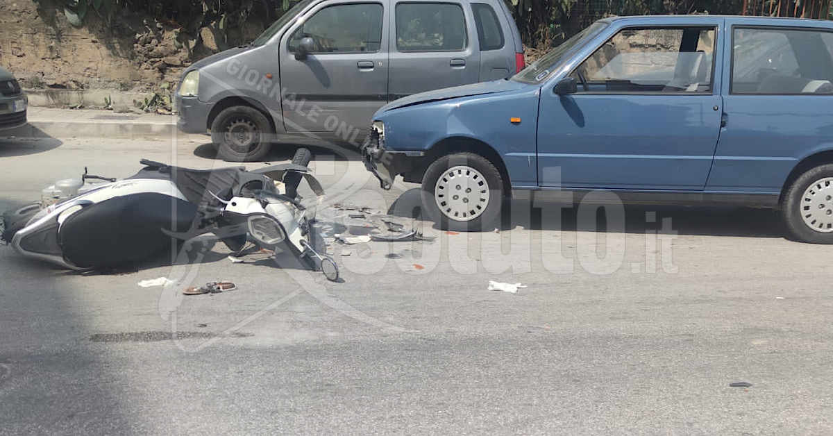 Incidente tra scooter e auto in corso Miraglia a Sciacca