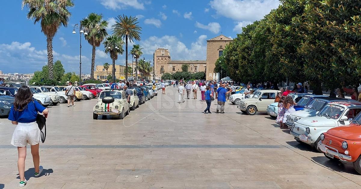 Raduno di Fiat 500 ieri a Sciacca, ritorno dopo 3 anni di stop