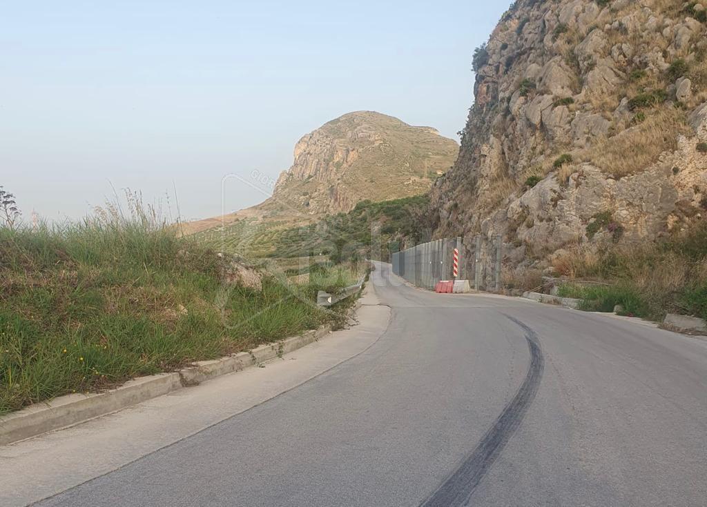 Rubati i semafori sulla strada provinciale Sciacca-Caltabellotta, indagano i carabinieri