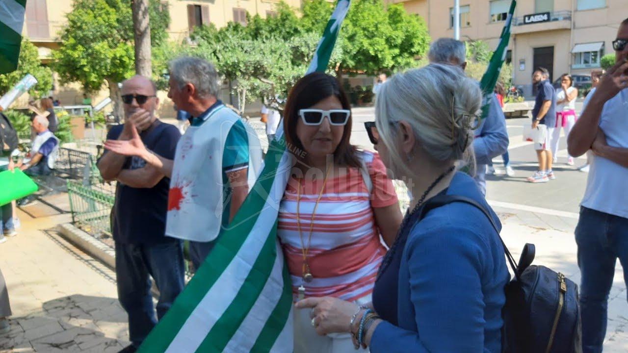 Protesta ad Agrigento per la sanità, cittadini e associazioni in piazza (Video)