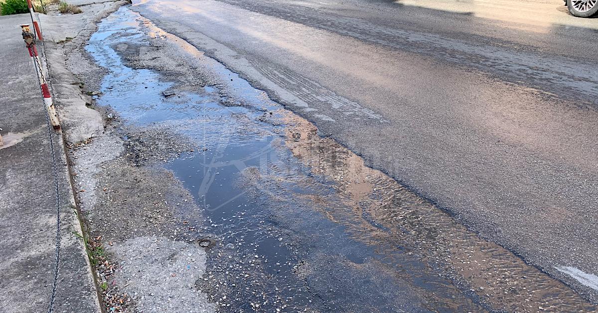Perdita idrica in via Ovidio a Sciacca 