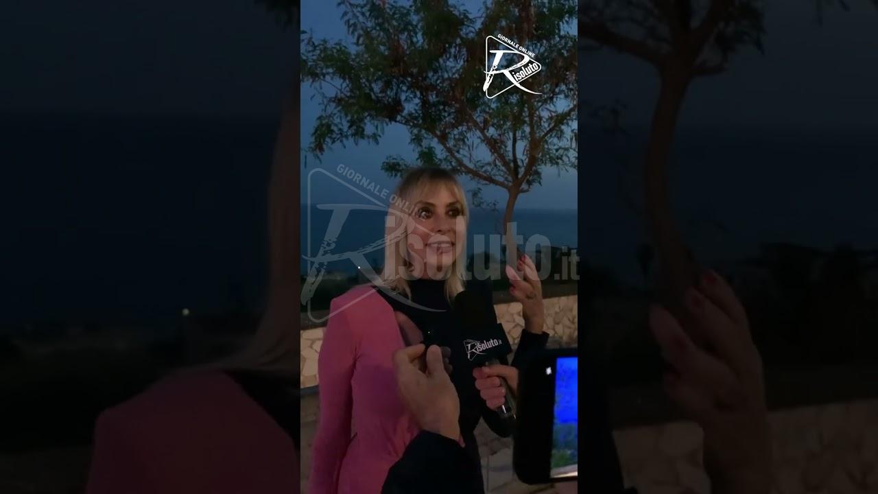 Stefania Orlando madrina del secondo giorno di Carnevale: "Bellissima questa idea di maggio" (Video)