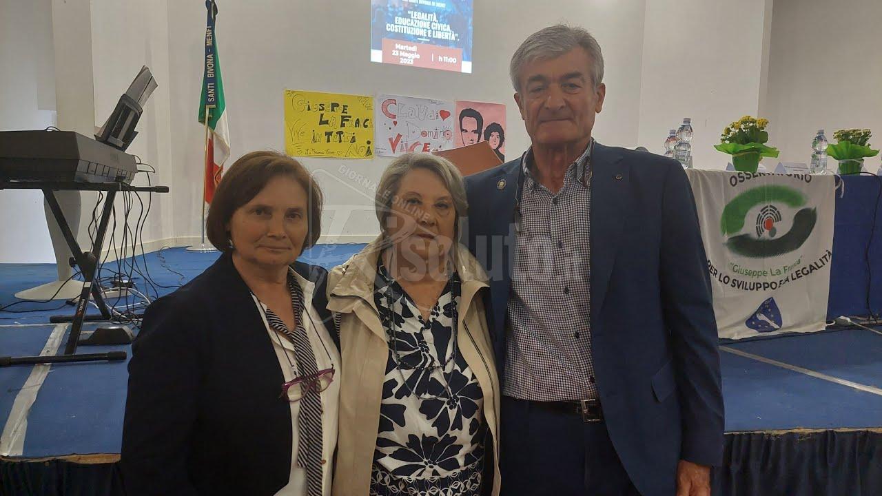 Familiari di vittime di mafia a Menfi nel ricordo di Falcone e dei morti a Capaci (Video)