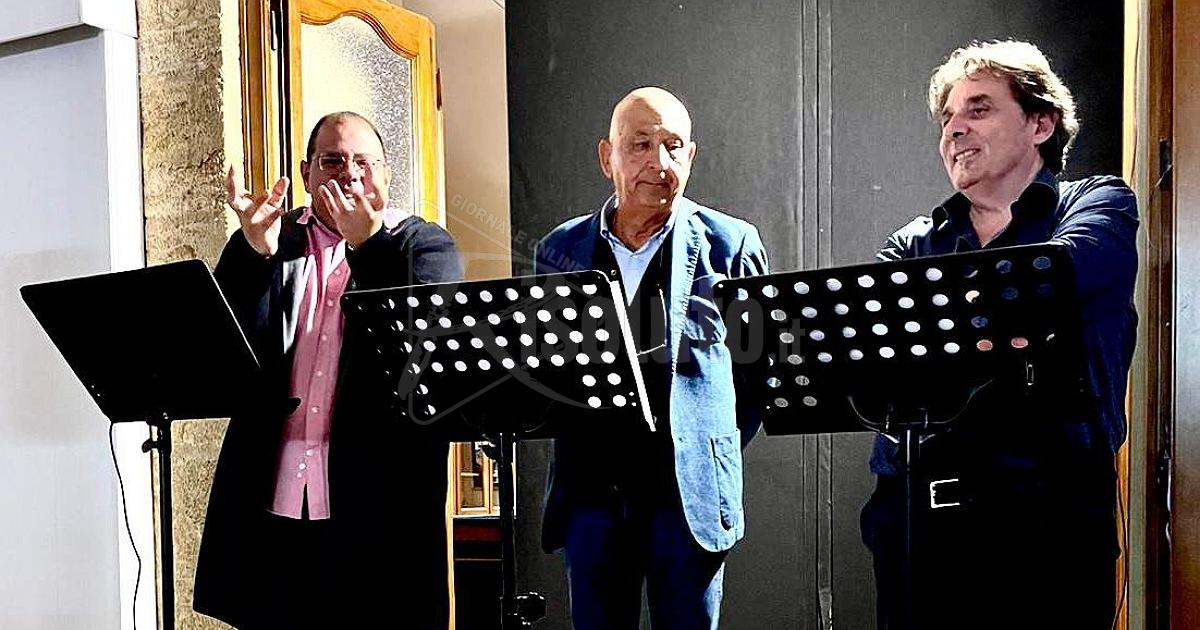 “Ritagli d’Allegria”, Monte, Cirafisi e Pumilia ieri sera al Circolo di Cultura di Sciacca.